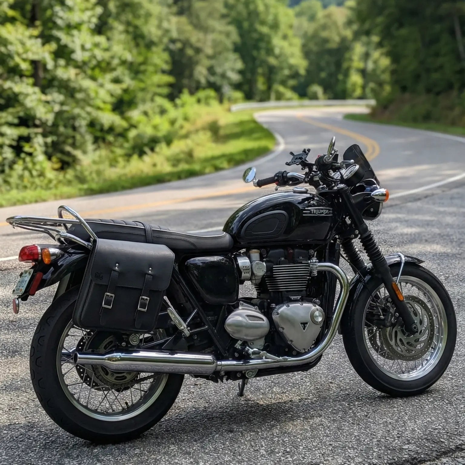 Triumph Bonneville T100 Right Side Leather Saddlebag TR01